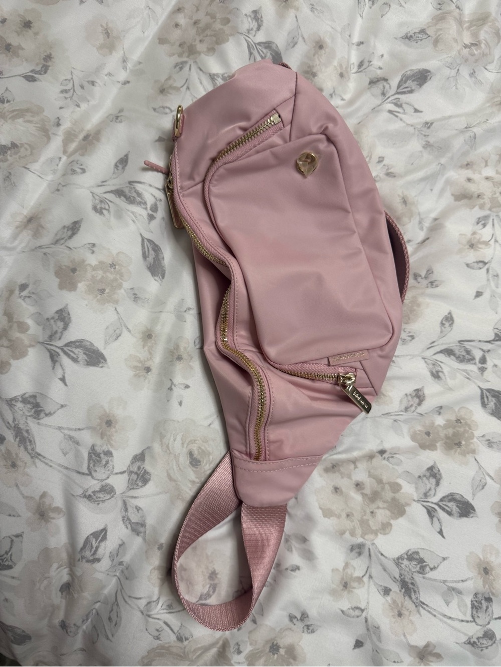 Lululemon Everywhere Belt Bag Extra Large 4L metal hardware Pink Haze/Gold